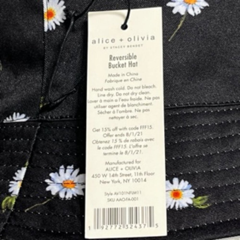 ALICE + OLIVIA Reversible Bucket Hat: Black with Daisy Print And Solid White NWT - Picture 11 of 11